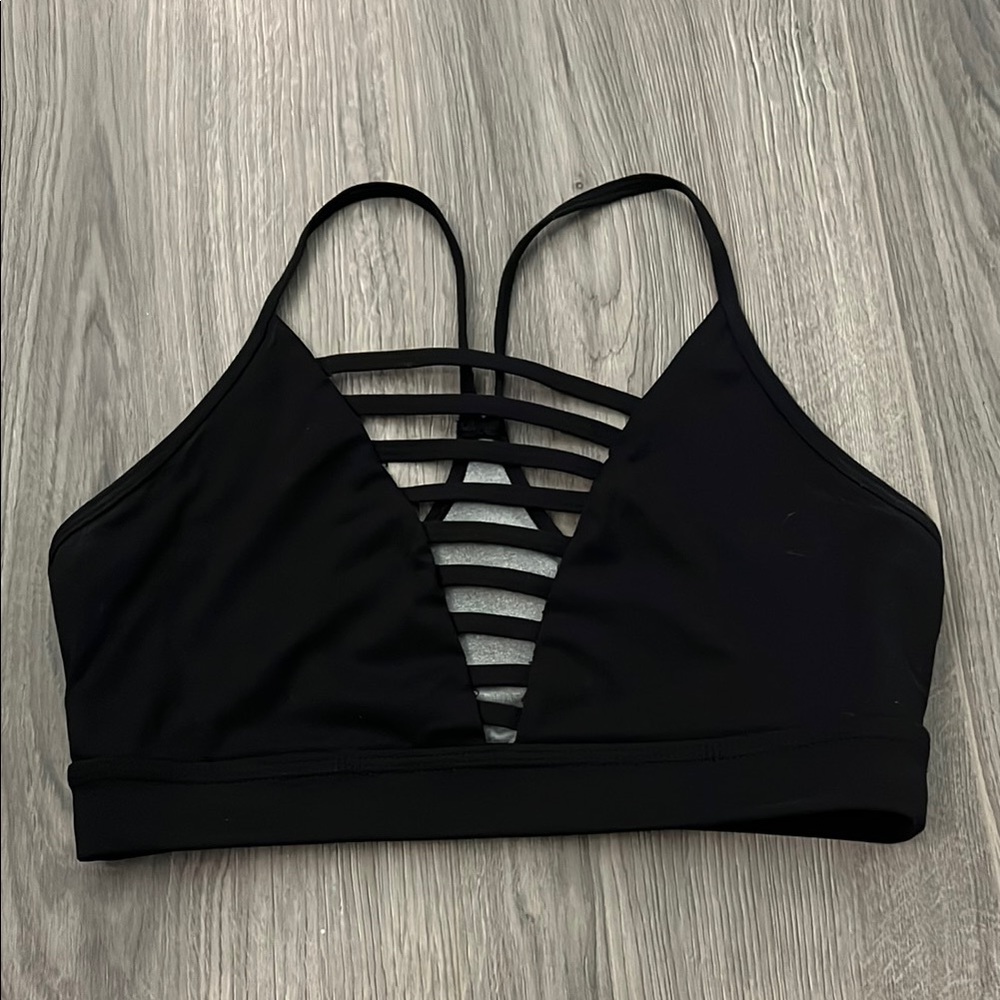 Black Strappy Sports Bra with Racerback